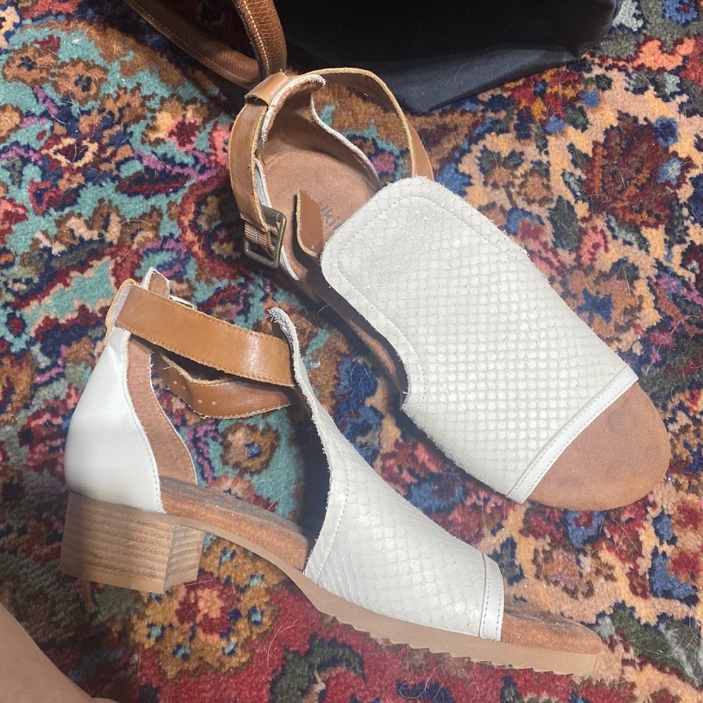 heeled sandals